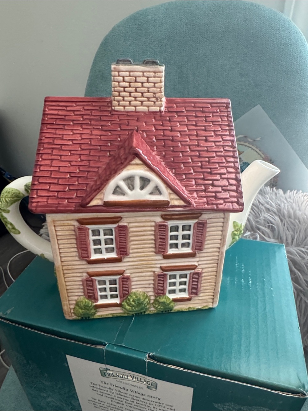 Friendly Village Pink House Teapot by Johnson Bros. - Pink & Cream